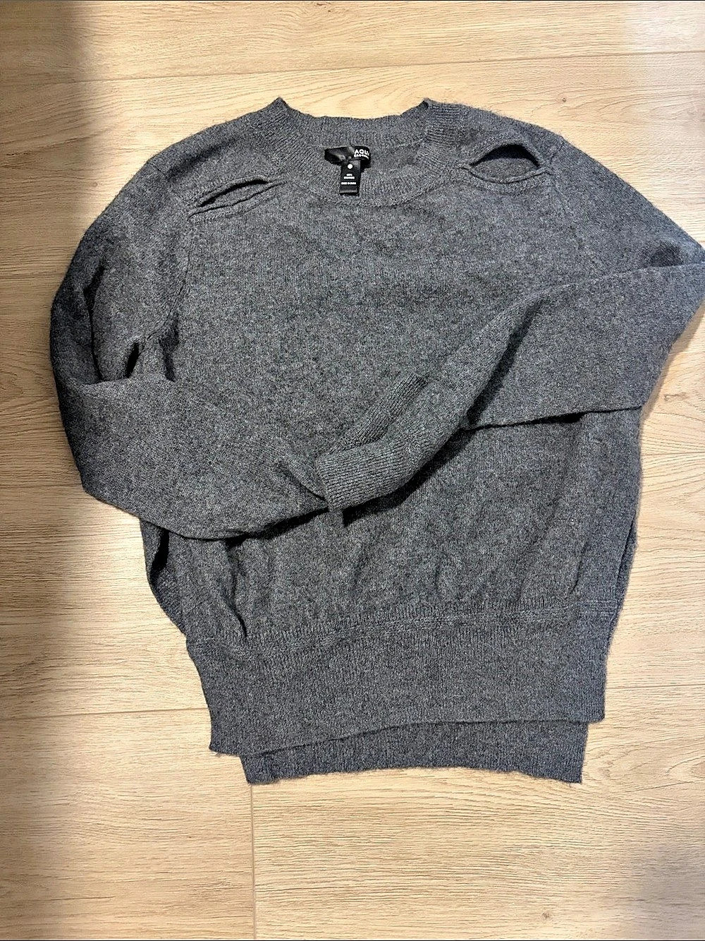 AQUA Gray Crewneck Sweater 100% cashmere